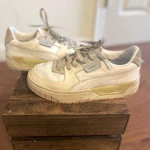 COPY - Size 7 Puma women’s